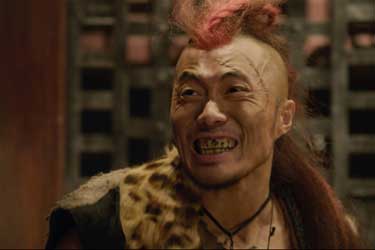 El hombre de los puños de hierro