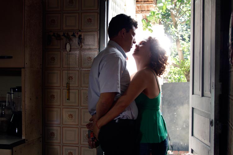 El lobo detrás de la puerta