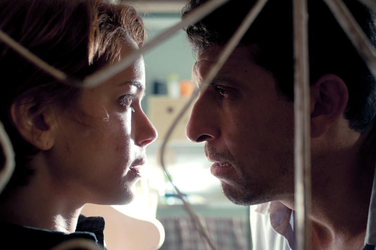 El lobo detrás de la puerta