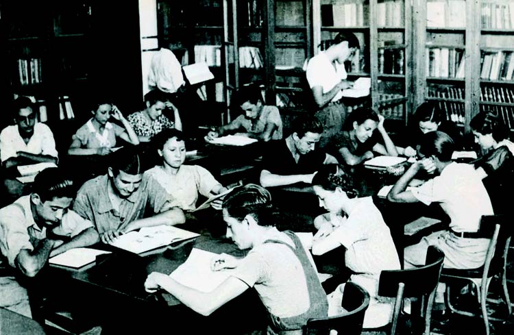 Las maestras de la república