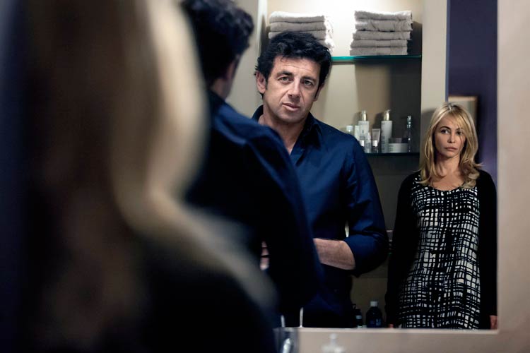 Los ojos amarillos de los cocodrilos