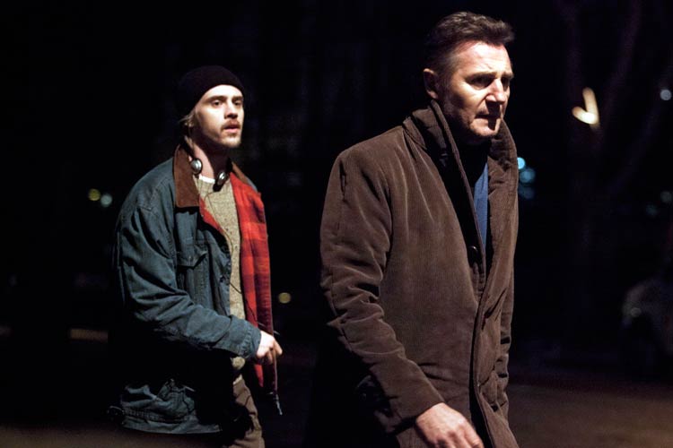 Caminando entre las tumbas