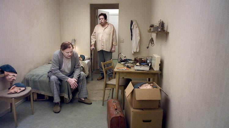 Una paloma se posó en una rama a reflexionar sobre la existencia