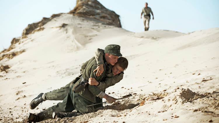 Land of mine. Bajo la arena
