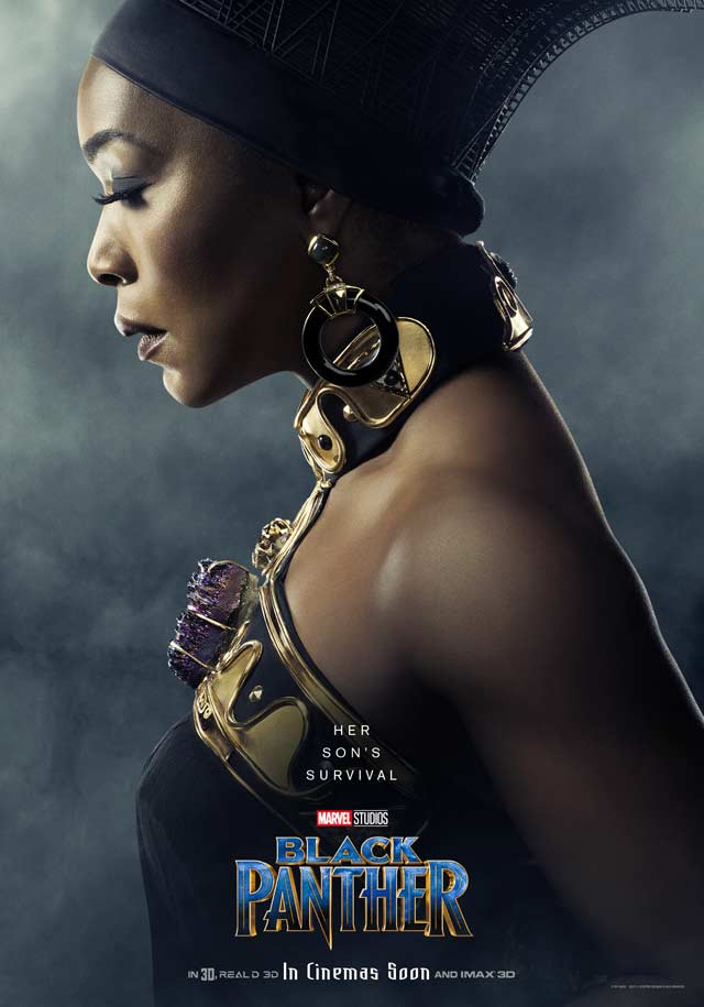 Black panther - cartel Angela Bassett es Ramonda