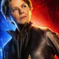 Capitana Marvel cartel reducido Annette Bening