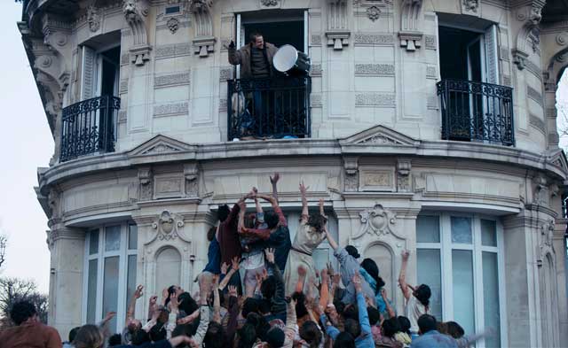 La noche devora el mundo