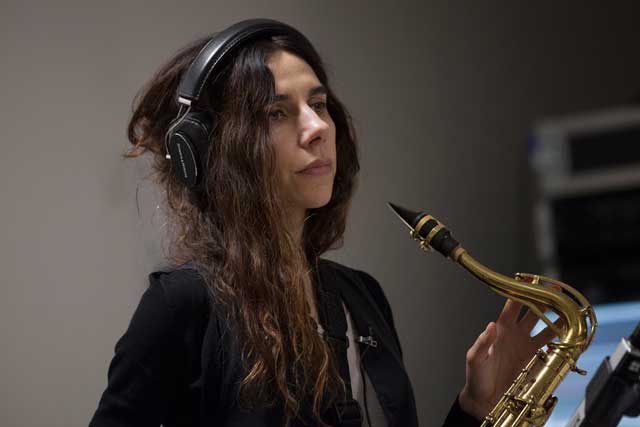 PJ Harvey: A dog called money