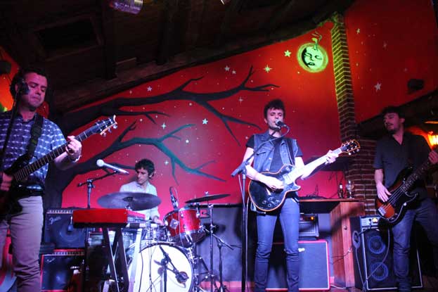 Maga en la Taberna Belfast 4