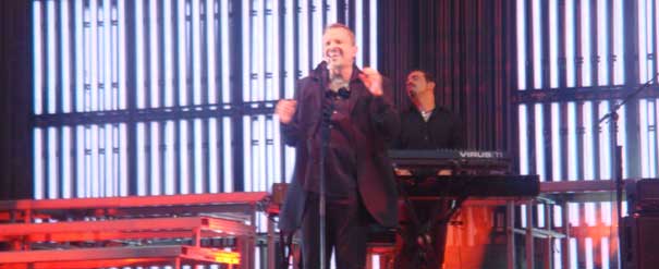 Miguel Bosé León 2