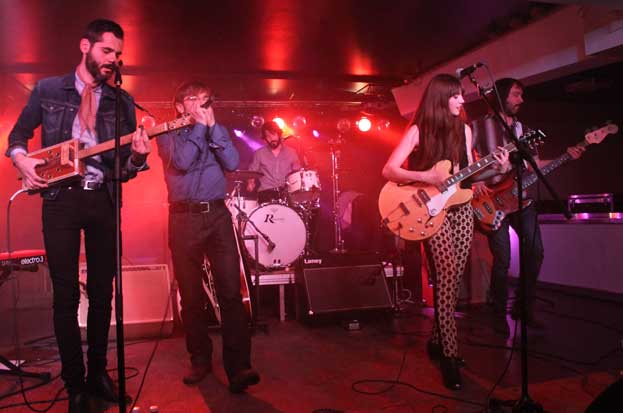 The Bright inicio gira Estados en León 2