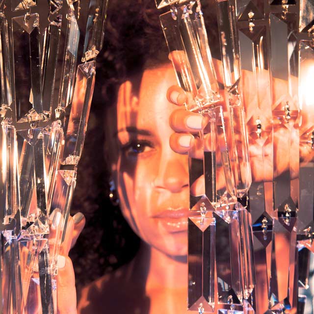 AlunaGeorge: Champagne eyes - portada