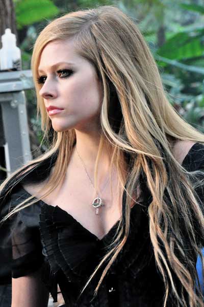 Avril Lavigne Videoclip Alicia en el país de las maravillas