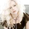 Avril Lavigne / 39