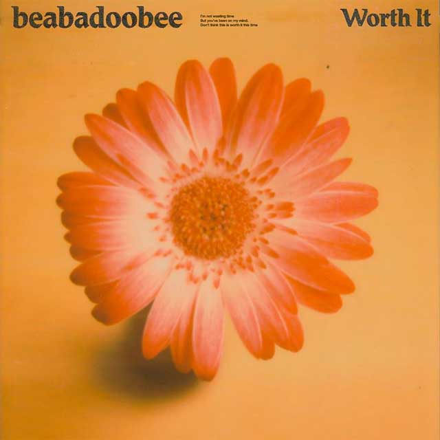 beabadoobee: Worth it - portada