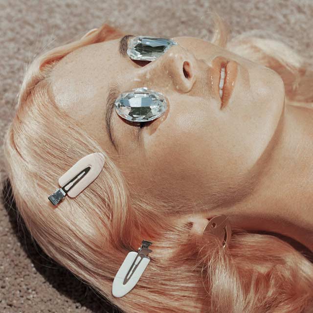 BROODS: Peach - portada