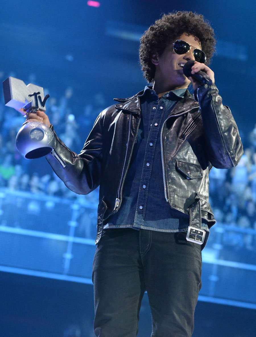 Bruno Mars MTV EMAs 2013