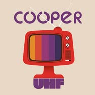 Cooper: UHF - portada mediana