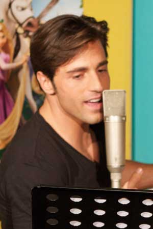 David Bustamante Doblaje Enredados