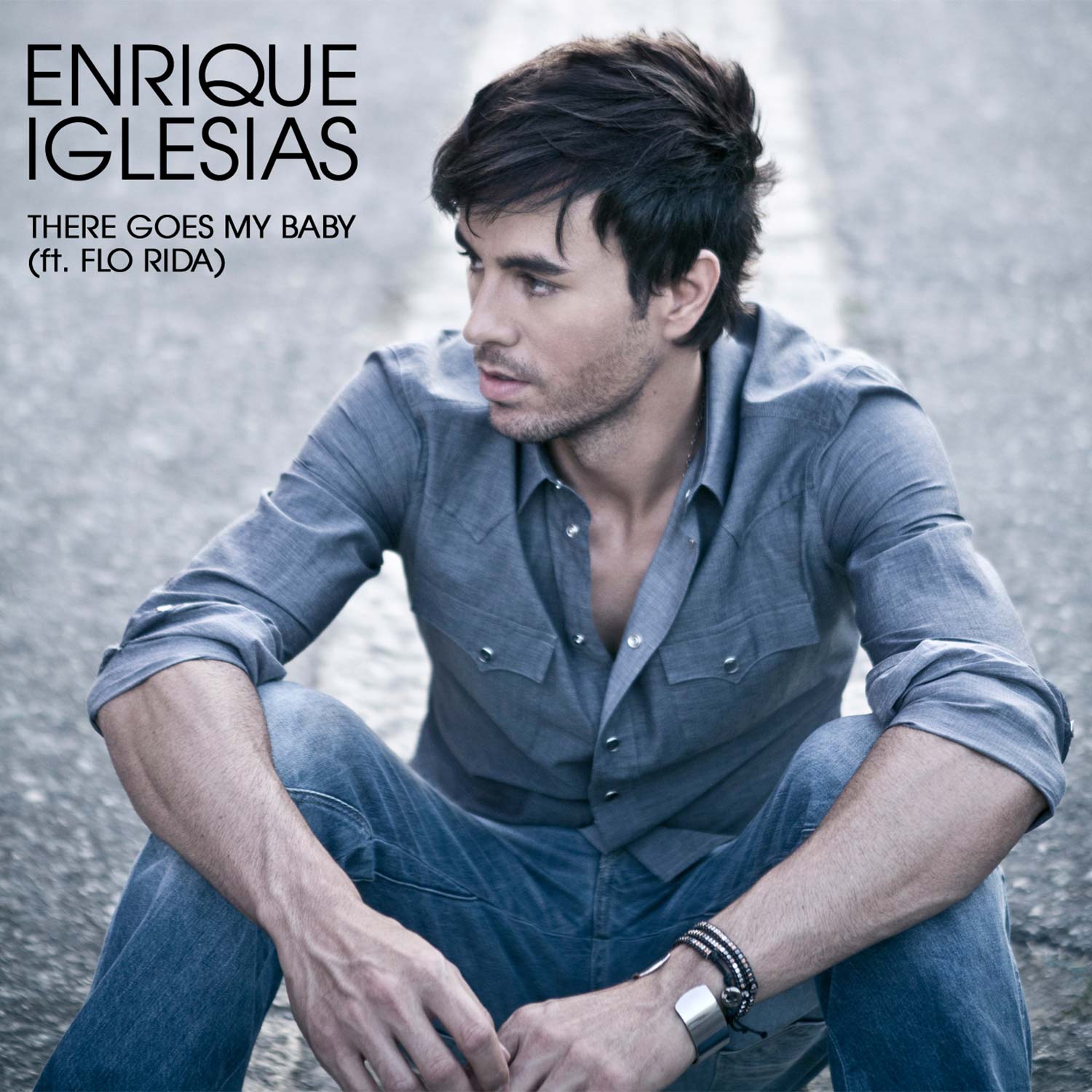 Enrique Iglesias con Flo Rida: There goes my baby, la portada de la canción
