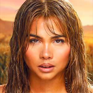 Hayley Kiyoko: Panorama - portada mediana