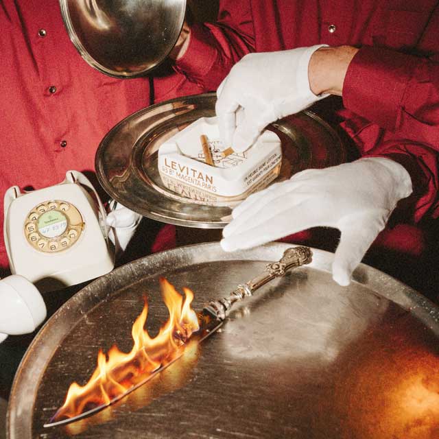 Levitants: Fondo de pantalla - portada