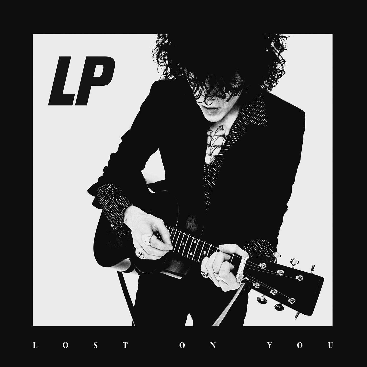 LP: Lost on you, la portada del disco