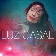 Luz Casal: Que corra el aire - portada mediana