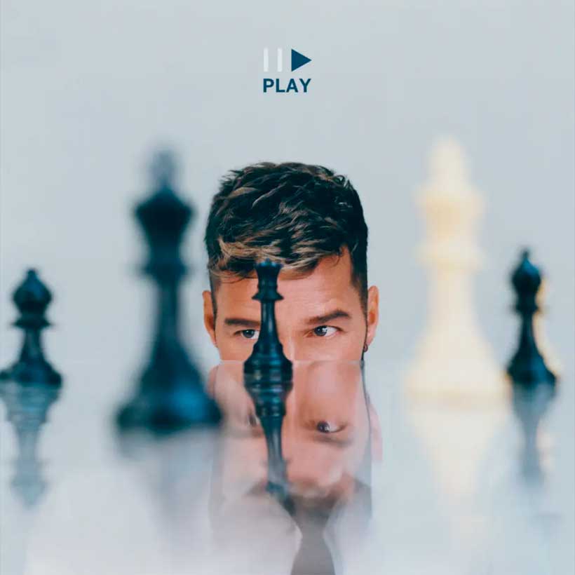 Ricky Martin: PLAY - portada