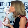 Taylor Swift Brit Awards Ganadora 2015 / 18