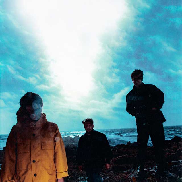 Triángulo de Amor Bizarro: Sacrificio - portada