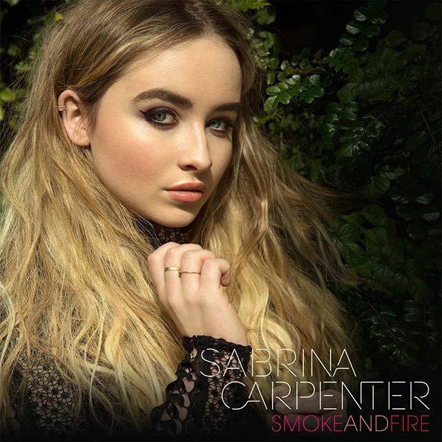 Sabrina Carpenter: Smoke and fire - portada