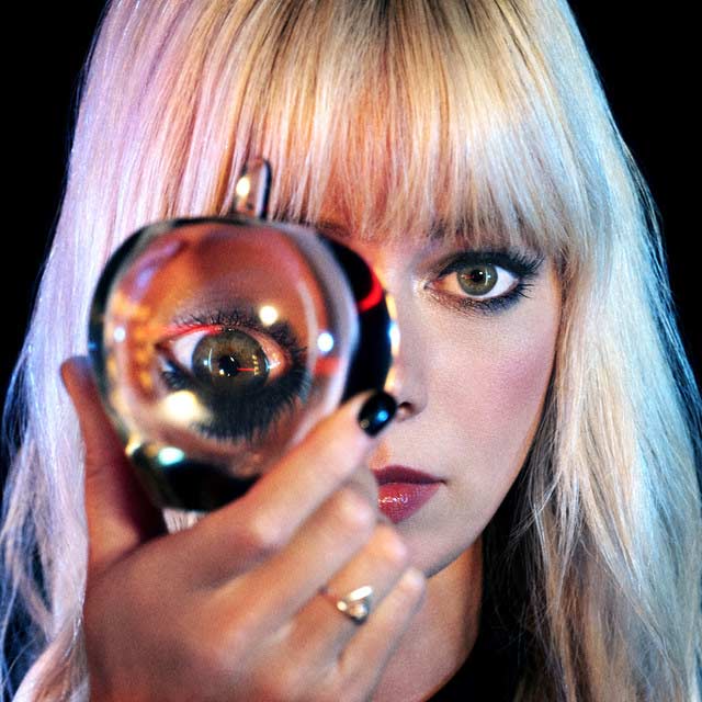Chromatics: Blue girl - portada