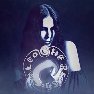 Chelsea Wolfe: She reaches out to she reaches out to she - portada mediana