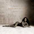 Victoria Monét: Frequency of love - portada reducida