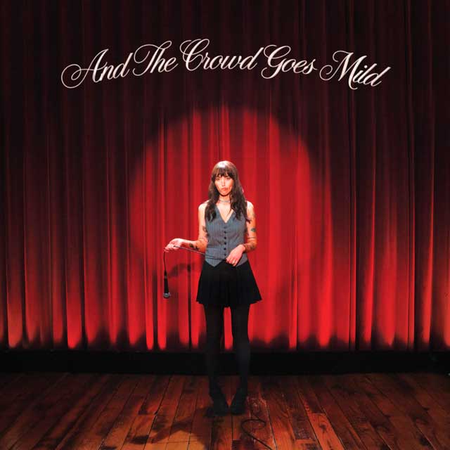 Sasha Alex Sloan: And the crowd goes wild - portada