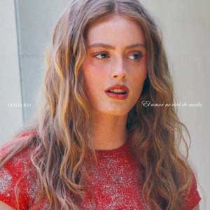 Olivia Bay: El amor no está de moda - portada mediana