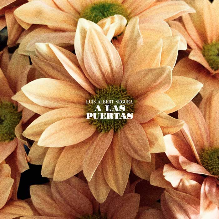 Luis Albert Segura: A las puertas - portada