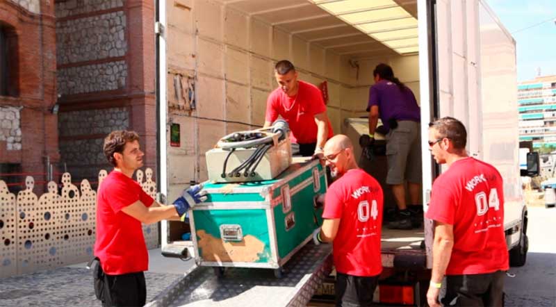 Mozos de almacén o personal de mantenimiento