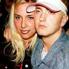 Eminem se vuelve a casar con su ex mujer