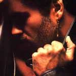 George Michael, detenido por posesión de drogas