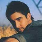 Alex Ubago estrena su nuevo videoclip, Viajar contigo