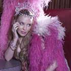 Bono en la vuelta a los escenarios de Kylie Minogue