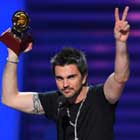 Pleno de Juanes en los Grammy Latinos, 5