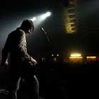 Cambios de sala para Travis y Kings of Leon