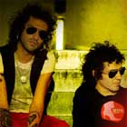 "Violento amor" avanza los Aviones de Pereza