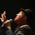 Tom Waits, Glitter & Doom Live