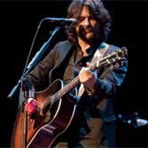 ¿Otro disco en directo de Quique Gonzalez?