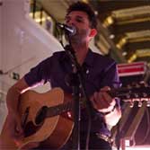 Maga homenajea a John Lennon en Sevilla