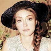 Russian Red, "We will rock you"